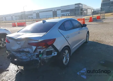 2019 Hyundai Elantra Value Edition z USA, uszkodzony, nr VIN 5NPD84LF6KH462909